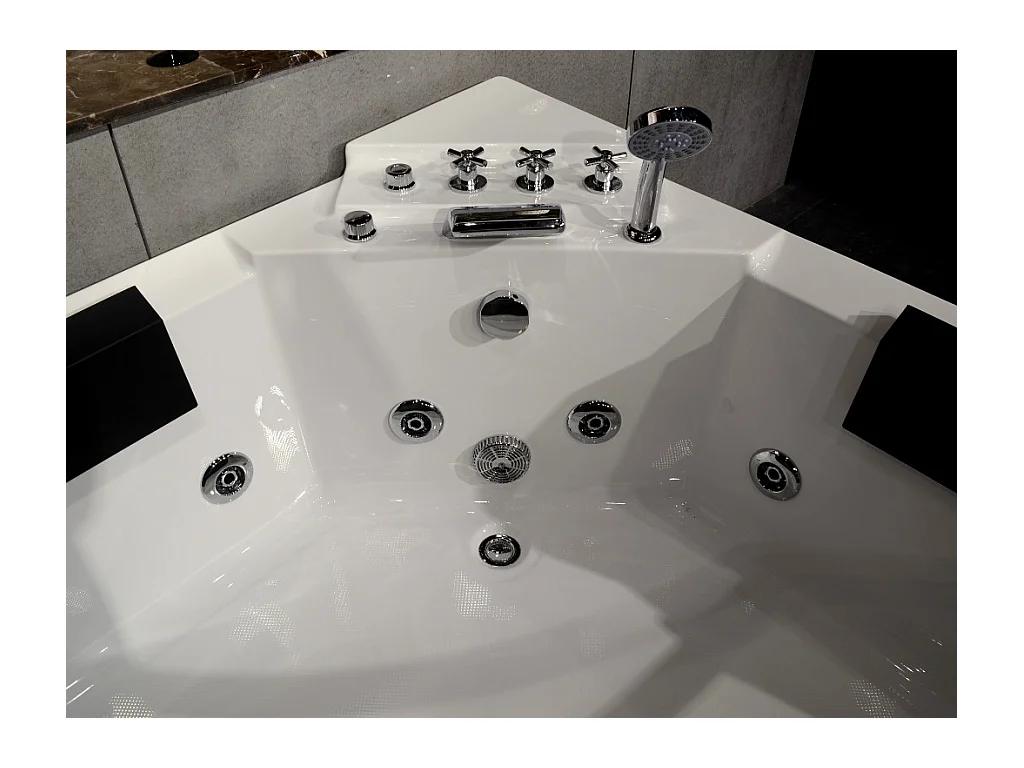 Hoekmassagebad met glazen wand - 2 personen - 330 l - 138 x 138 x 59 cm - EVELINA
