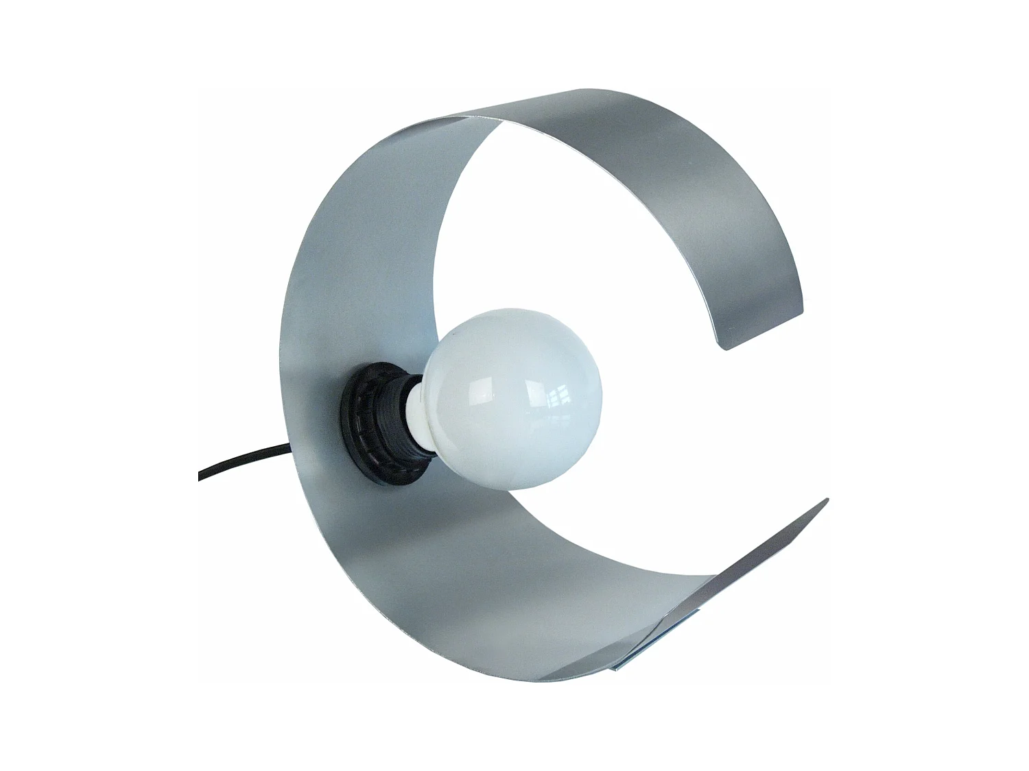 Lampe de chevet demi cylindre métal  aluminium 25 cm.