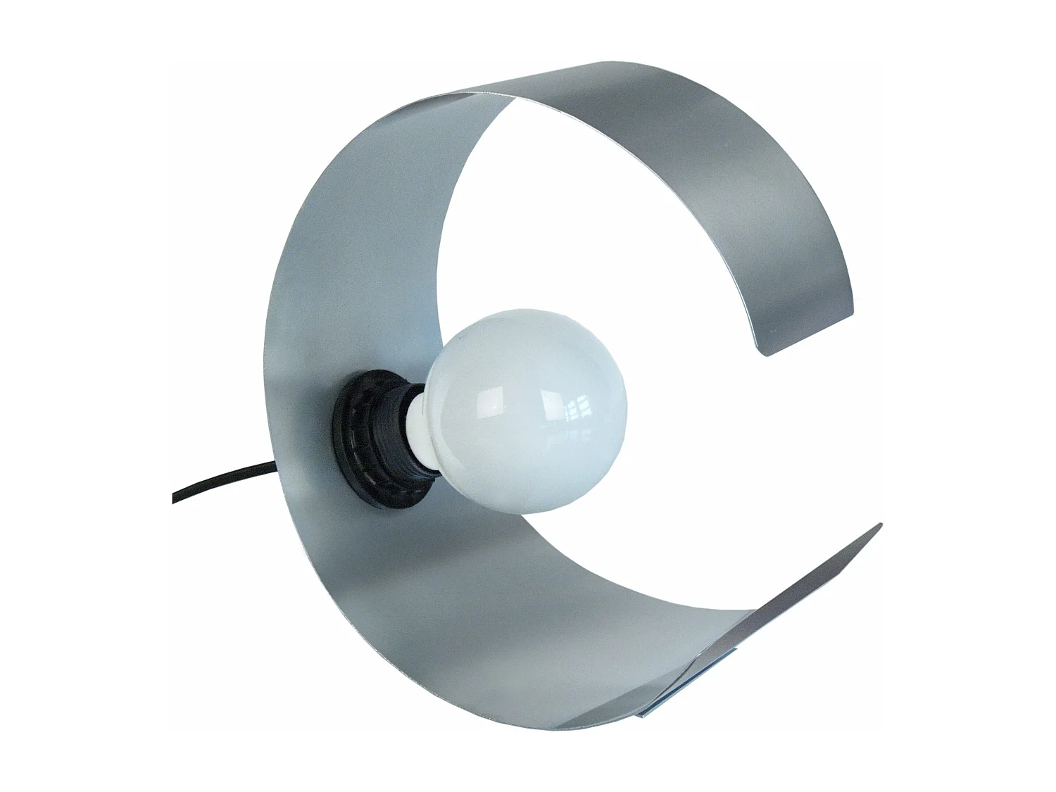 Lampe de chevet demi cylindre métal  aluminium 25 cm.