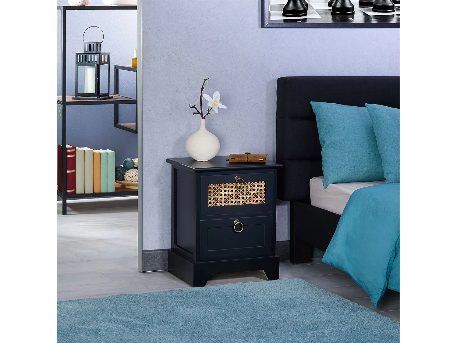 Table de chevet PADMA 2 tiroirs, table de nuit design vintage en bois lasuré noir et cannage en rotin