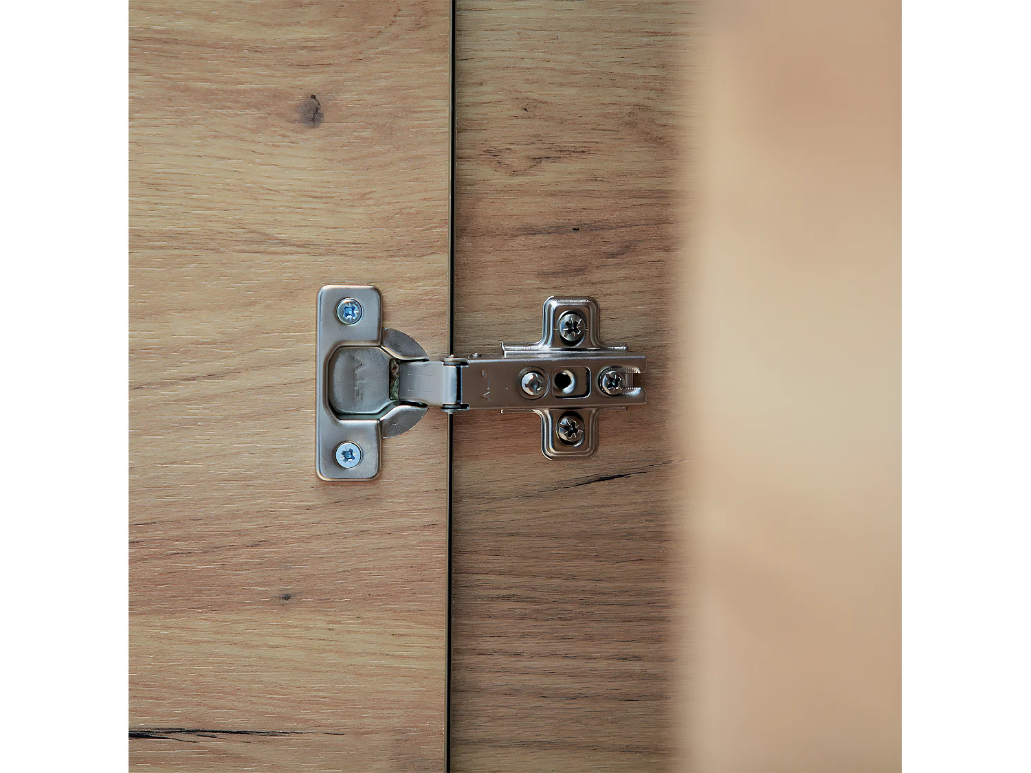 Vaisselier 2 portes LED inclus Ruben Bois