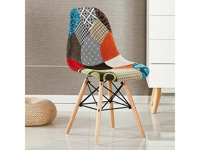 Set mit 8 Moda-Patchwork-Tulpenstühlen – Stoffbezug mit Holzbeinen – Mehrfarbig