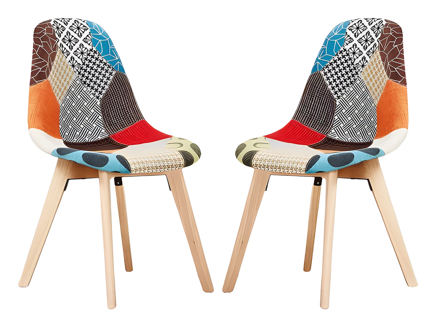 Set mit 2 skandinavischen-Patchwork-Stühlen – Stoffbezug mit Holzbeinen – Mehrfarbig