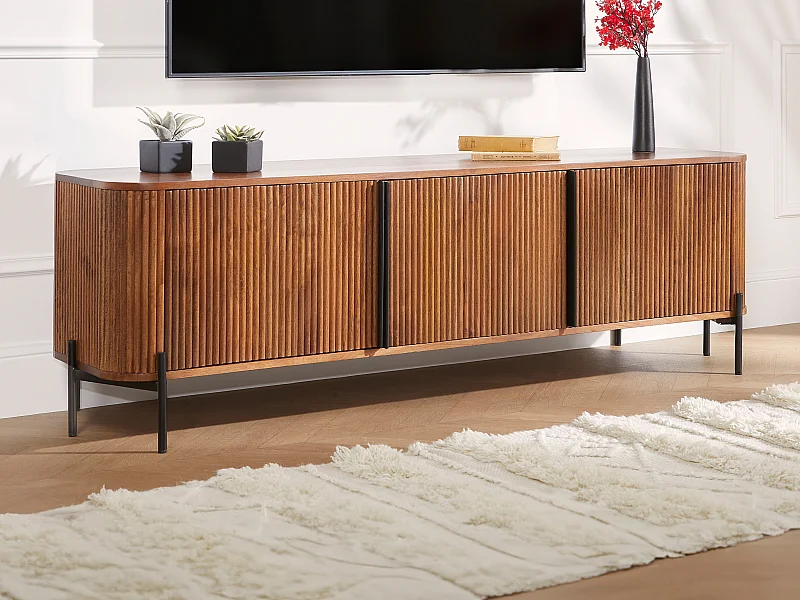 Móvel de TV com 3 portas madeira de mangueira e metal natural e preto - BALIMELA