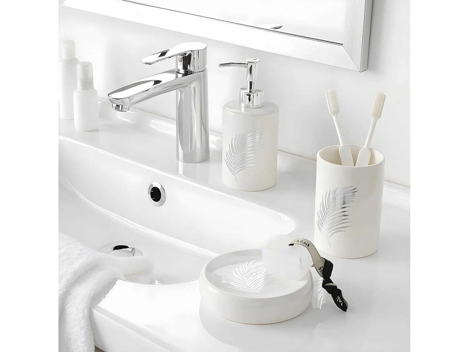 Distributeur de Savon Imprimé "Orbella" 17cm Blanc & Argent