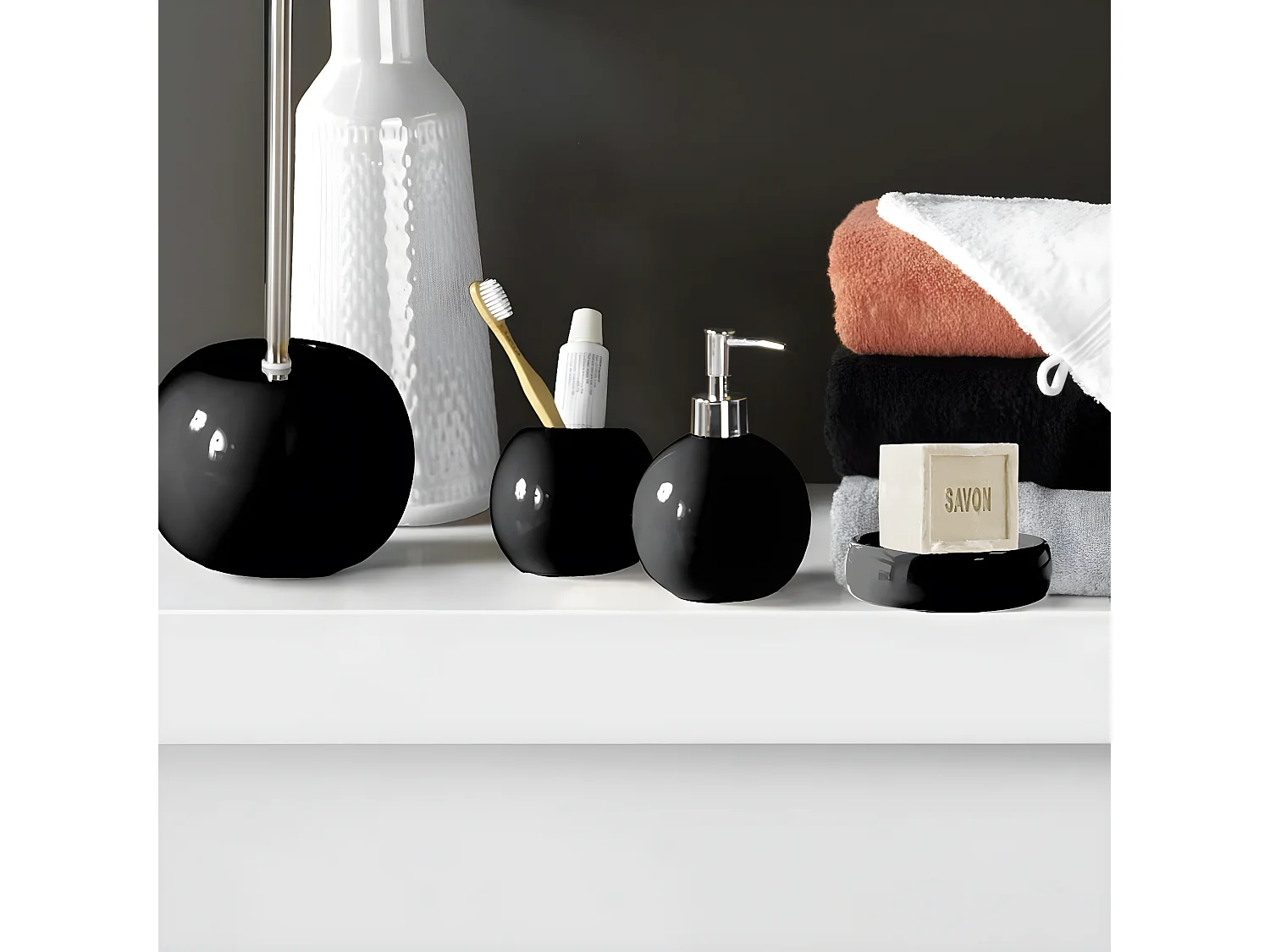 Distributeur de Savon "Bullea" 16cm Noir