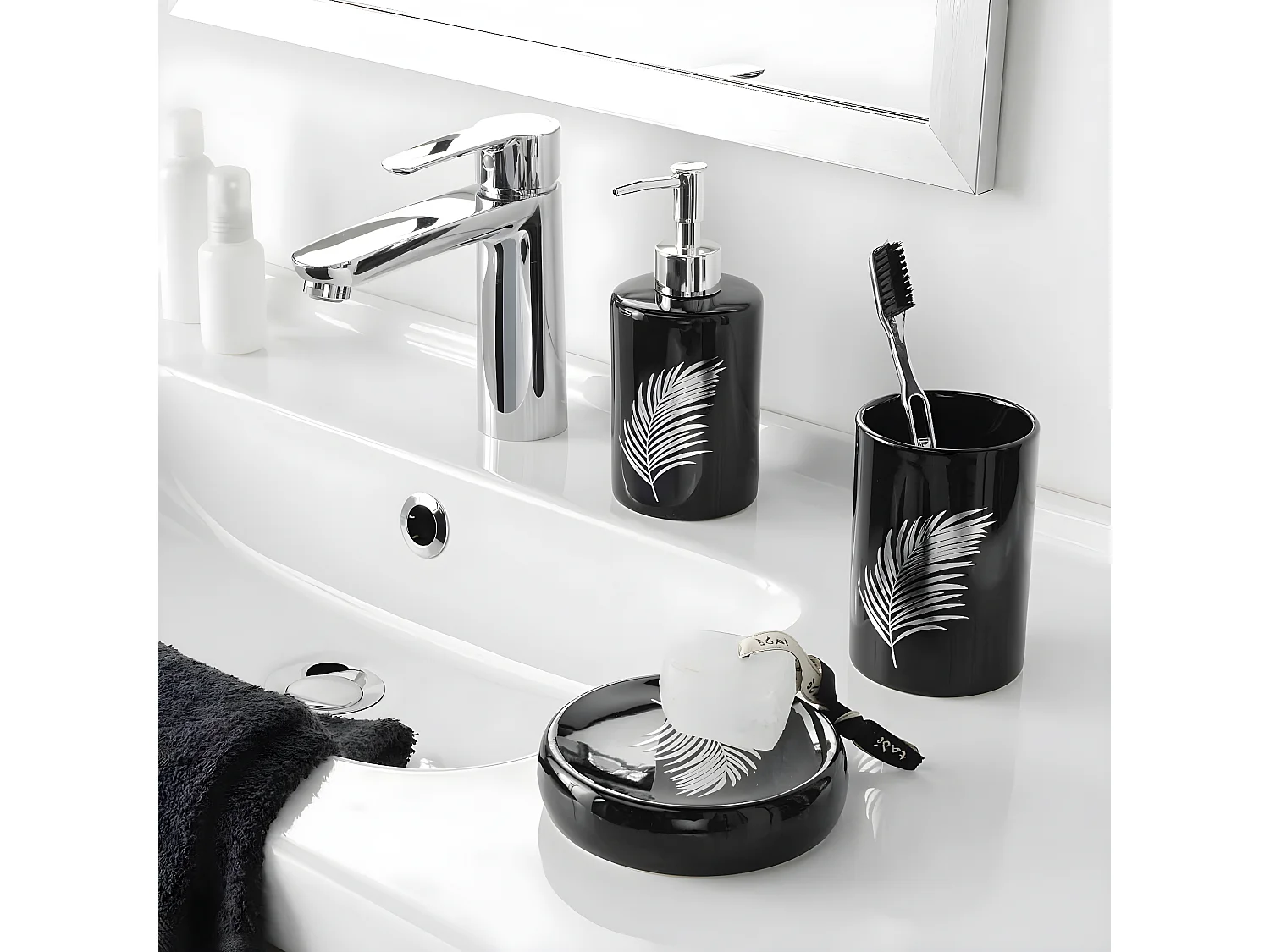 Distributeur de Savon Imprimé "Orbella" 17cm Noir & Argent