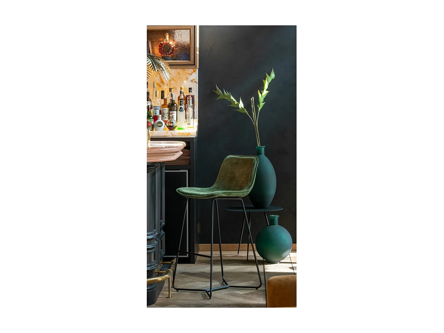 Lauriergroene barstoel van metaal en zachte stof 76,6 cm