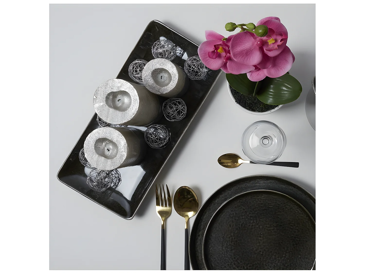 Plat à Cake en Céramique "Gancia" 33cm Noir