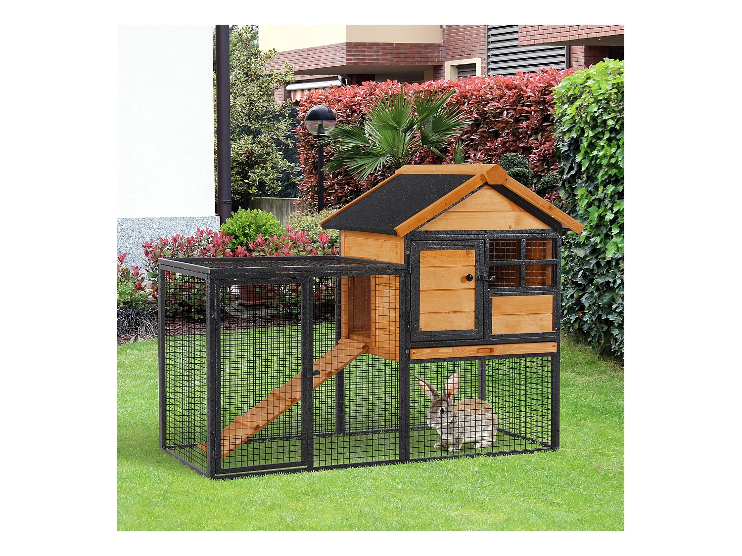 Clapier cage à lapins cottage - niche supérieure avec rampe et enclos extérieur - plateau excrément, fenêtre, 2 portes verrouillables - métal époxy pin pré-huilé