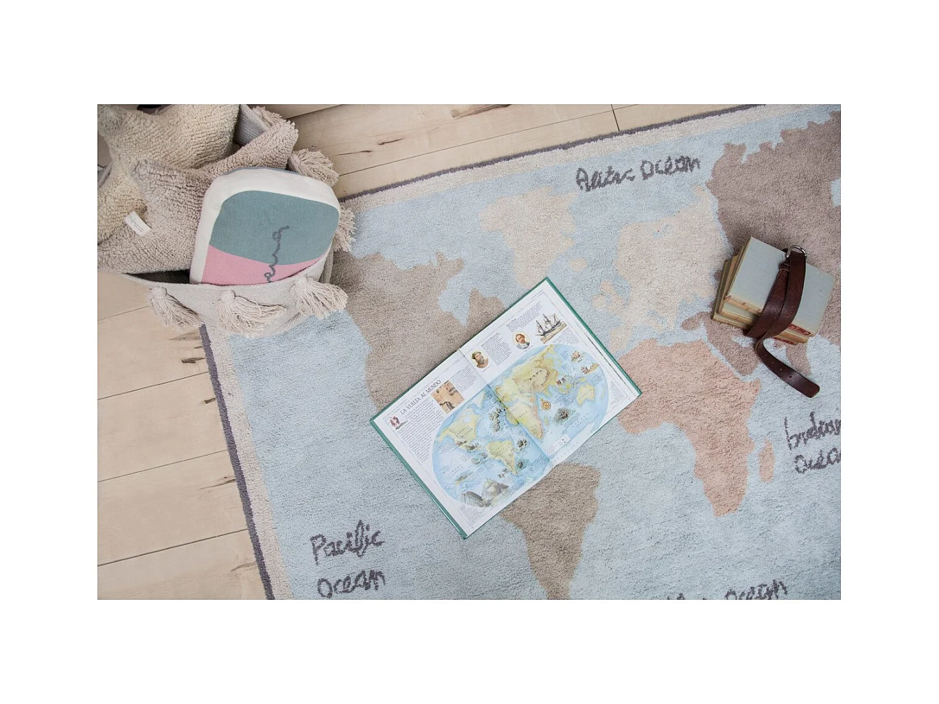 Tapis enfant coloré à courtes mèches Vintage Map Lorena Canals Rectangulaire Enfant Fait m
