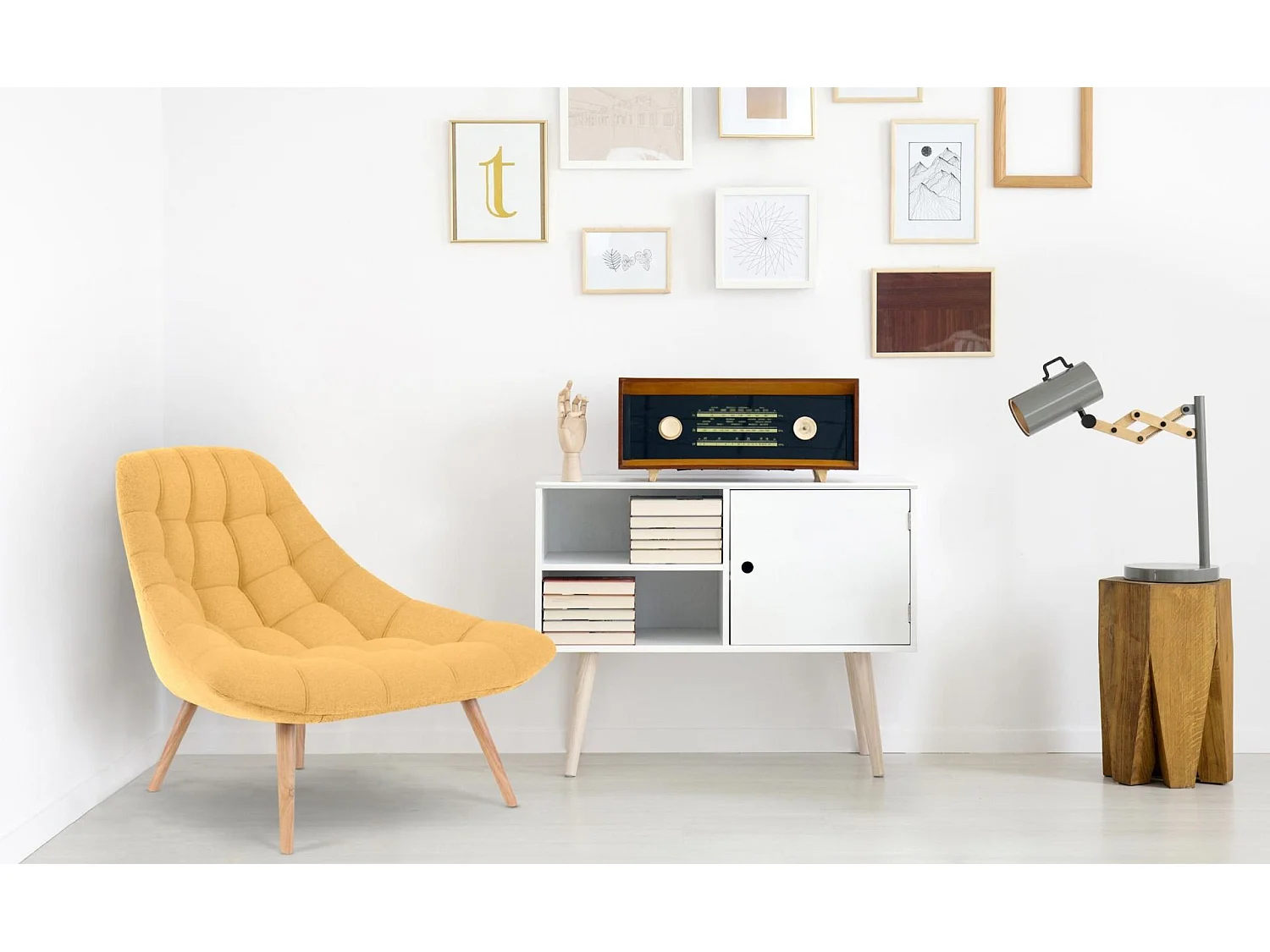 Fauteuil Scandinave en Tissu "Johan" 102cm Jaune