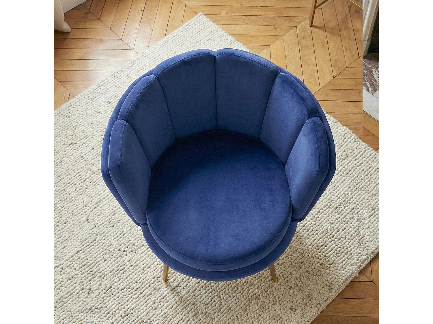 Fauteuil Arrondi en Velours "Dabren" 80cm Bleu