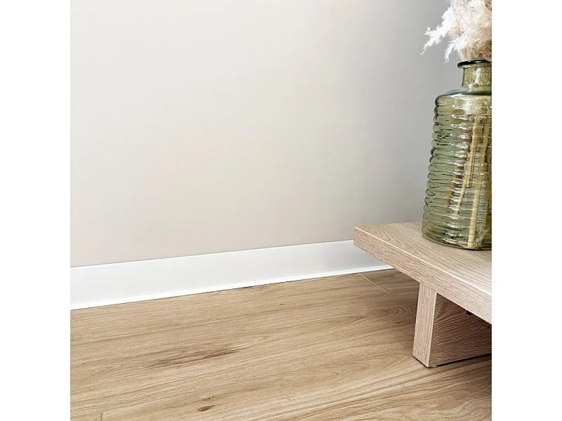 Plinthes PVC adhésives décoratives pour sol - Lot de 10 - 100x8 cm (10m) Blanc - Total White