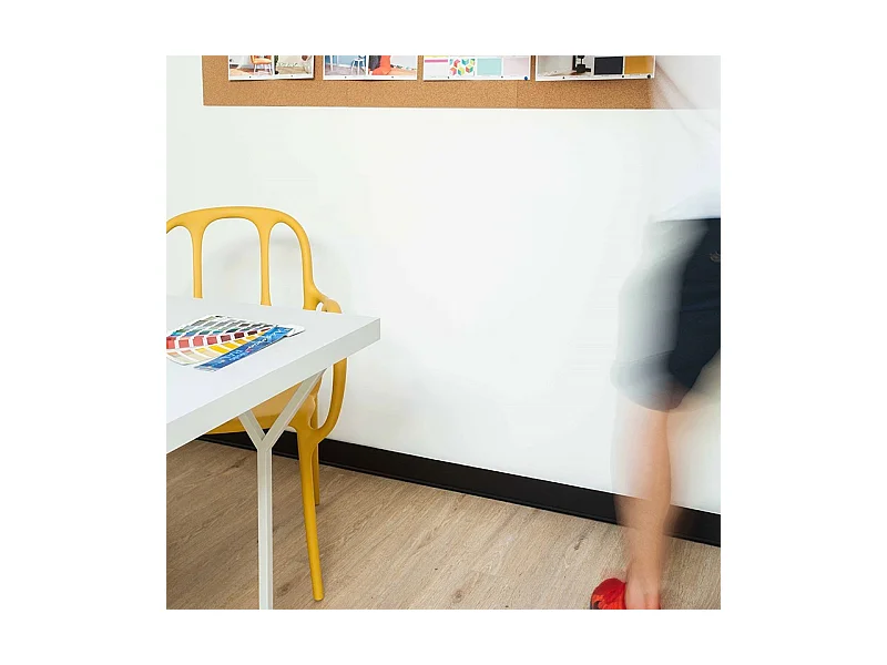 Plinthes PVC adhésives décoratives pour sol - Lot de 10 - 100x8 cm (10m) Noir - Total Black