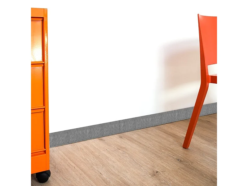 Plinthes PVC adhésives décoratives pour sol - Lot de 10 - 100x8 cm (10m) Gris - Laisse Béton