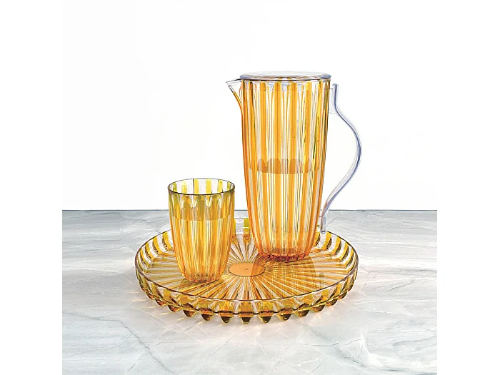 Set mit 4 Guzzini Dolcevita Bernsteingläsern