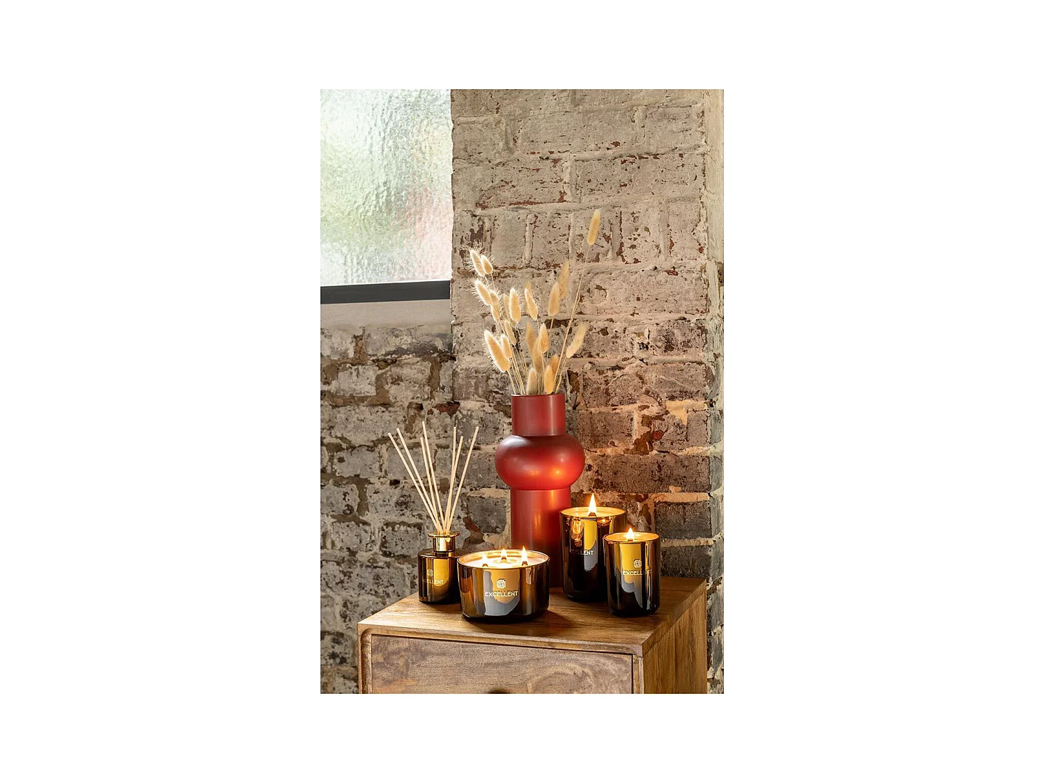 Vela perfumada de 80 horas en vidrio ocre de 11x11x15 cm