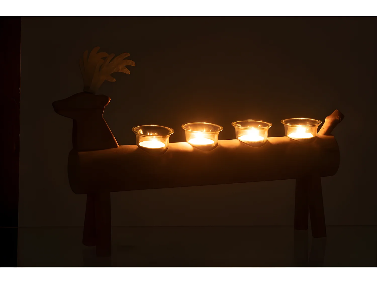 Portavelas de ciervo con 4 soportes de madera marrón 47x11x29cm