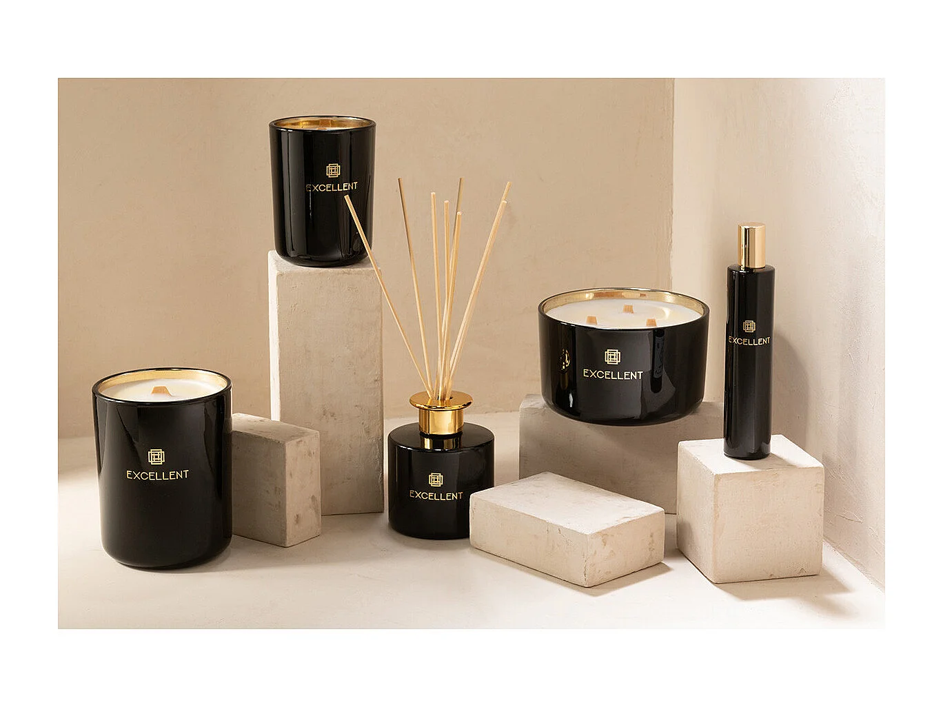 Bougie Parfumée "Excellent" 12cm Siberia Fir Noir