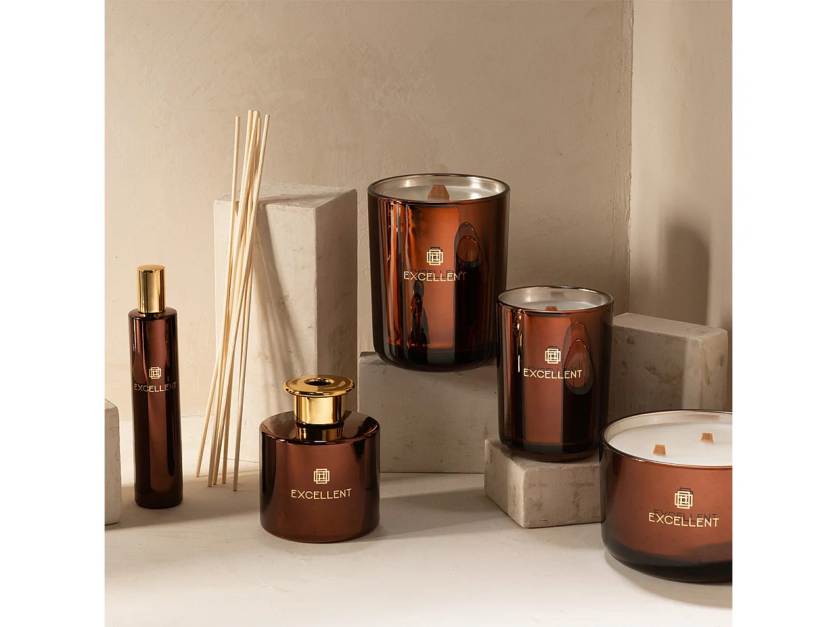 Vela perfumada de 40 horas en tarro de vidrio marrón de 13x13x8 cm