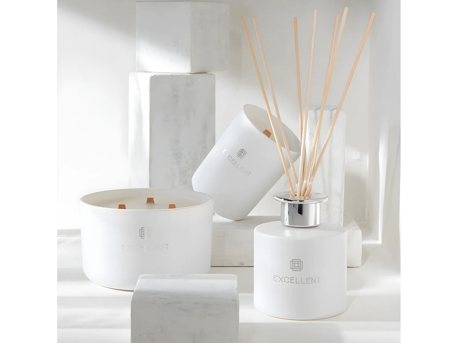 Bougie Parfumée "Excellent" 28cm Golden Honey Blanc