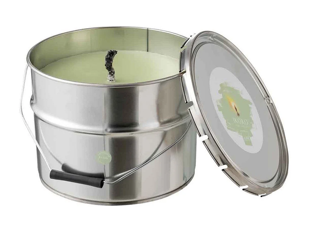 Vela exterior en tarro de pintura de parafina verde 135H