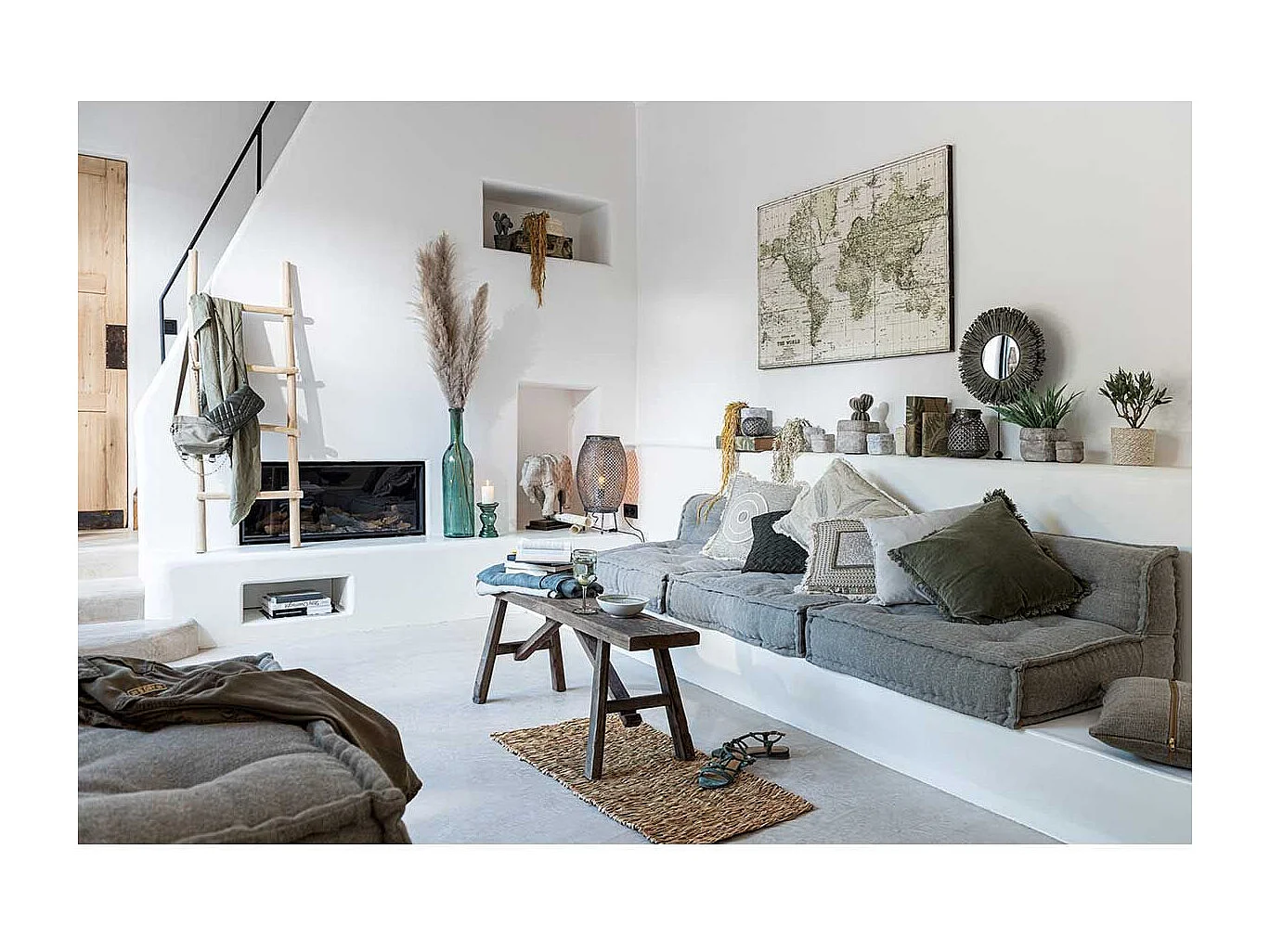 Carte du Monde Déco "Métal" 127cm Vert Kaki