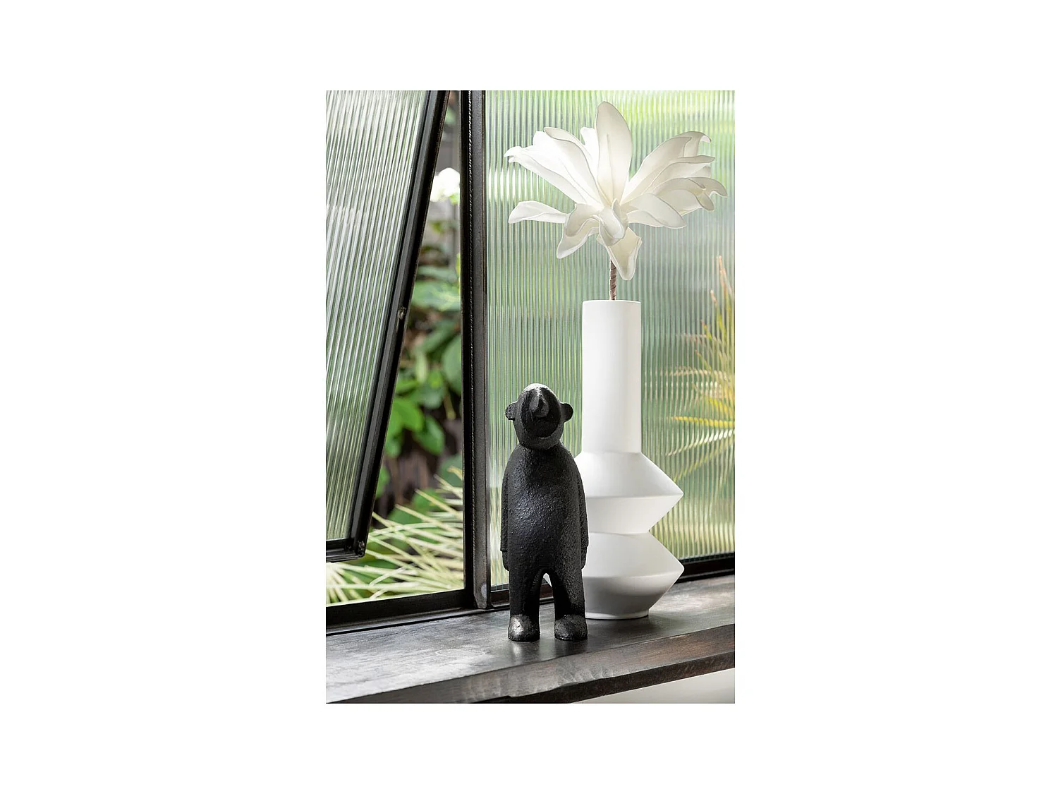 Statuette Déco en Bois "Ngurah" 30cm Noir