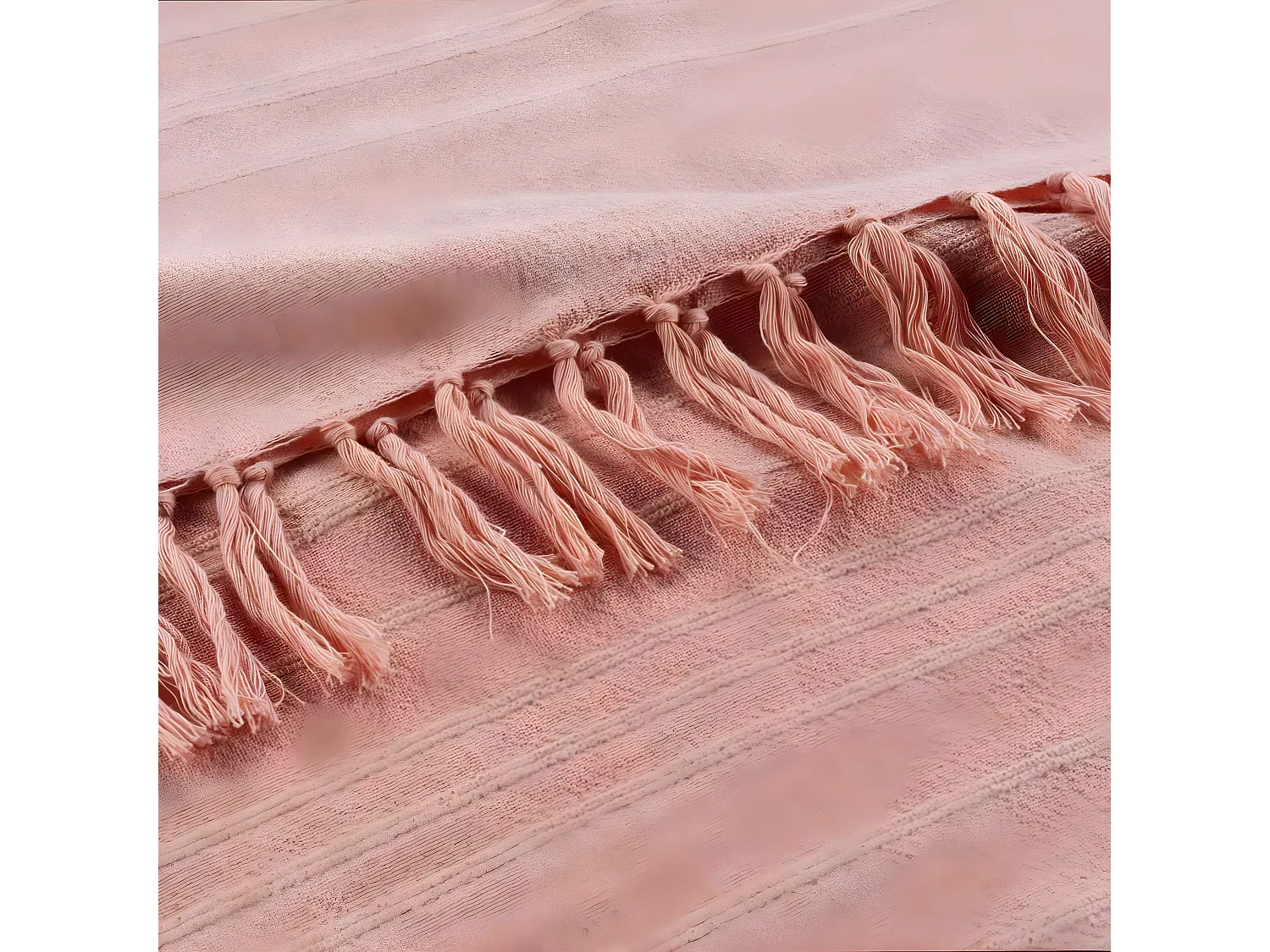 Plaid Uni à Franges "Lilia" 150x150cm Pêche