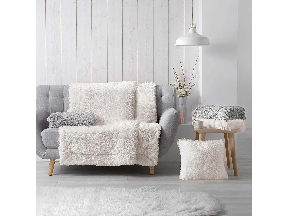 Plaid Imitation Fourrure Uni "Marilou" 125x150cm Naturel