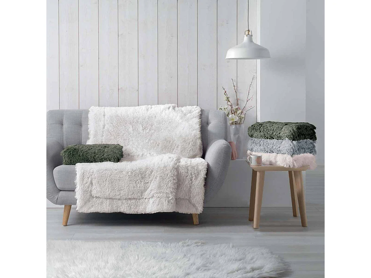 Plaid Imitation Fourrure Uni "Marilou" 125x150cm Gris