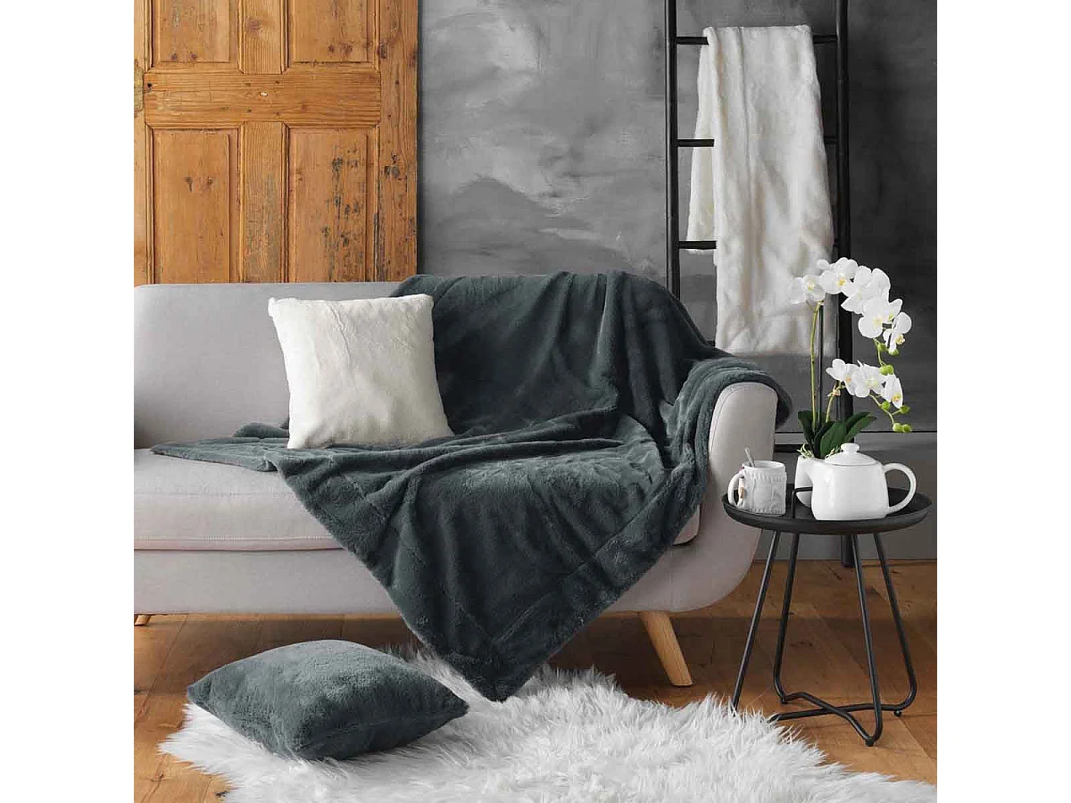 Plaid Imitation Fourrure "Caresse" 125x150cm Naturel