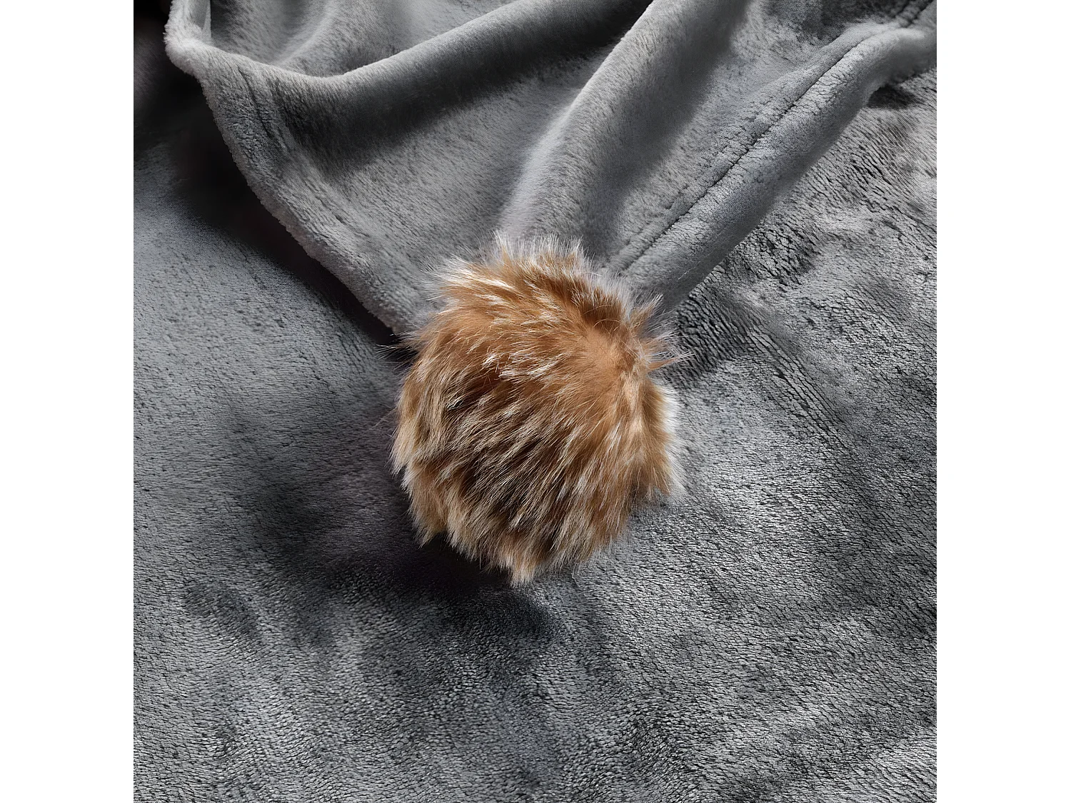 Plaid Flanelle Pompons "Snowy" 125x150cm Gris