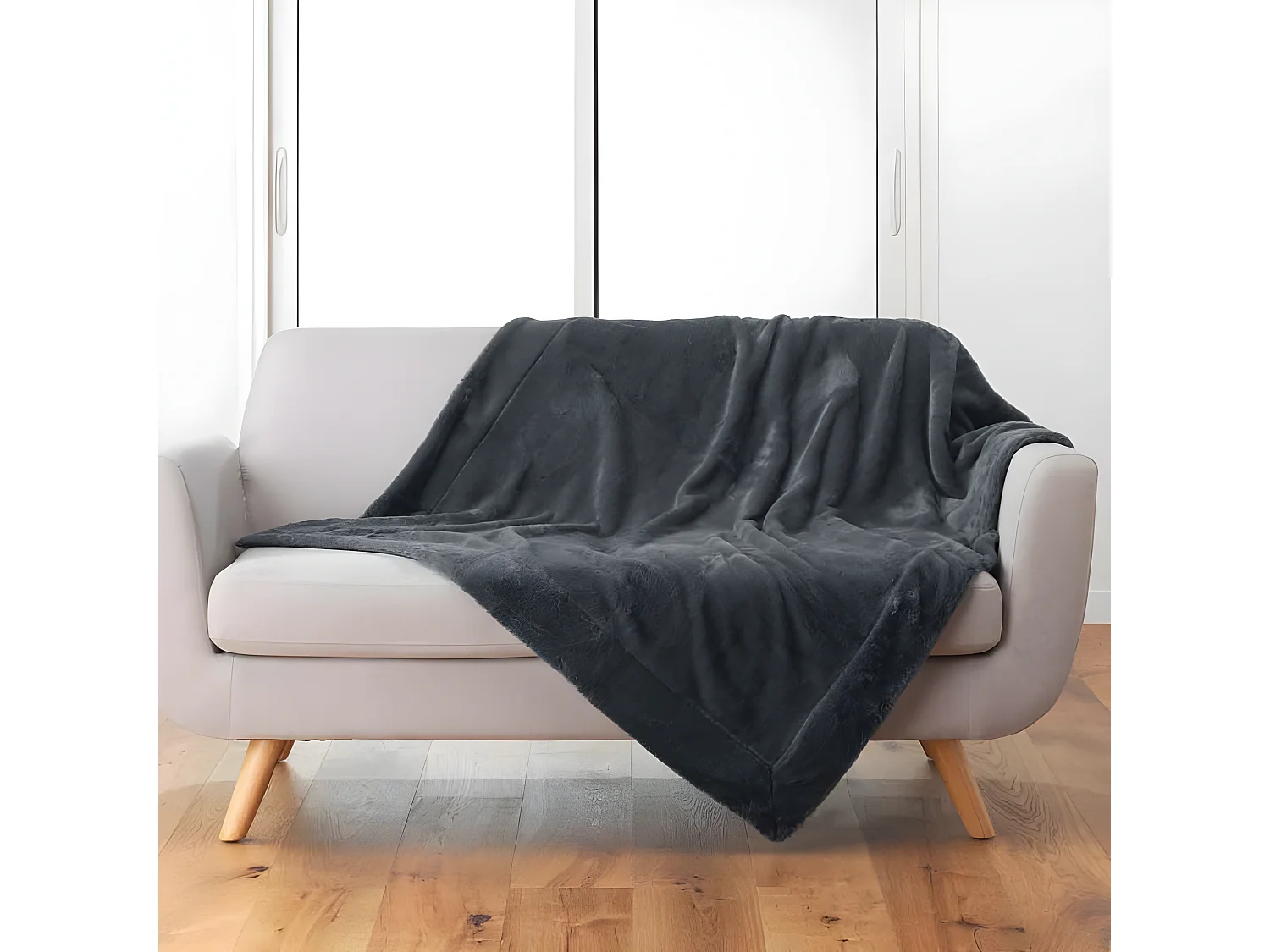 Plaid Imitation Fourrure "Caresse" 125x150cm Anthracite