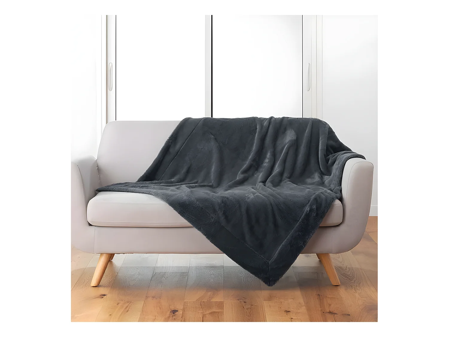 Plaid Imitation Fourrure "Caresse" 125x150cm Anthracite