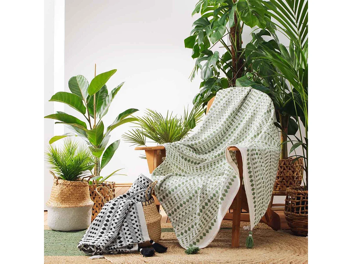 Plaid Déco à Pompons "Maldives" 125x150cm Kaki