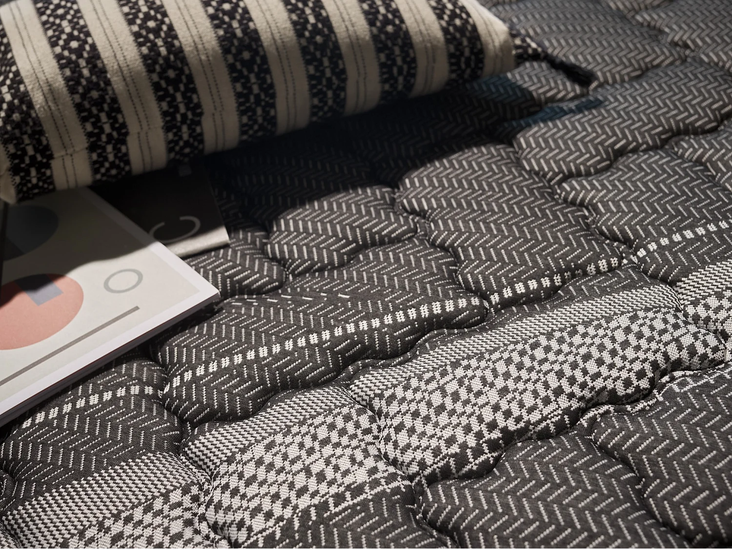 Visco-Night-Comfort-Matratze, 140 x 190, Höhe 20 cm, mittlere bis hohe Festigkeit.