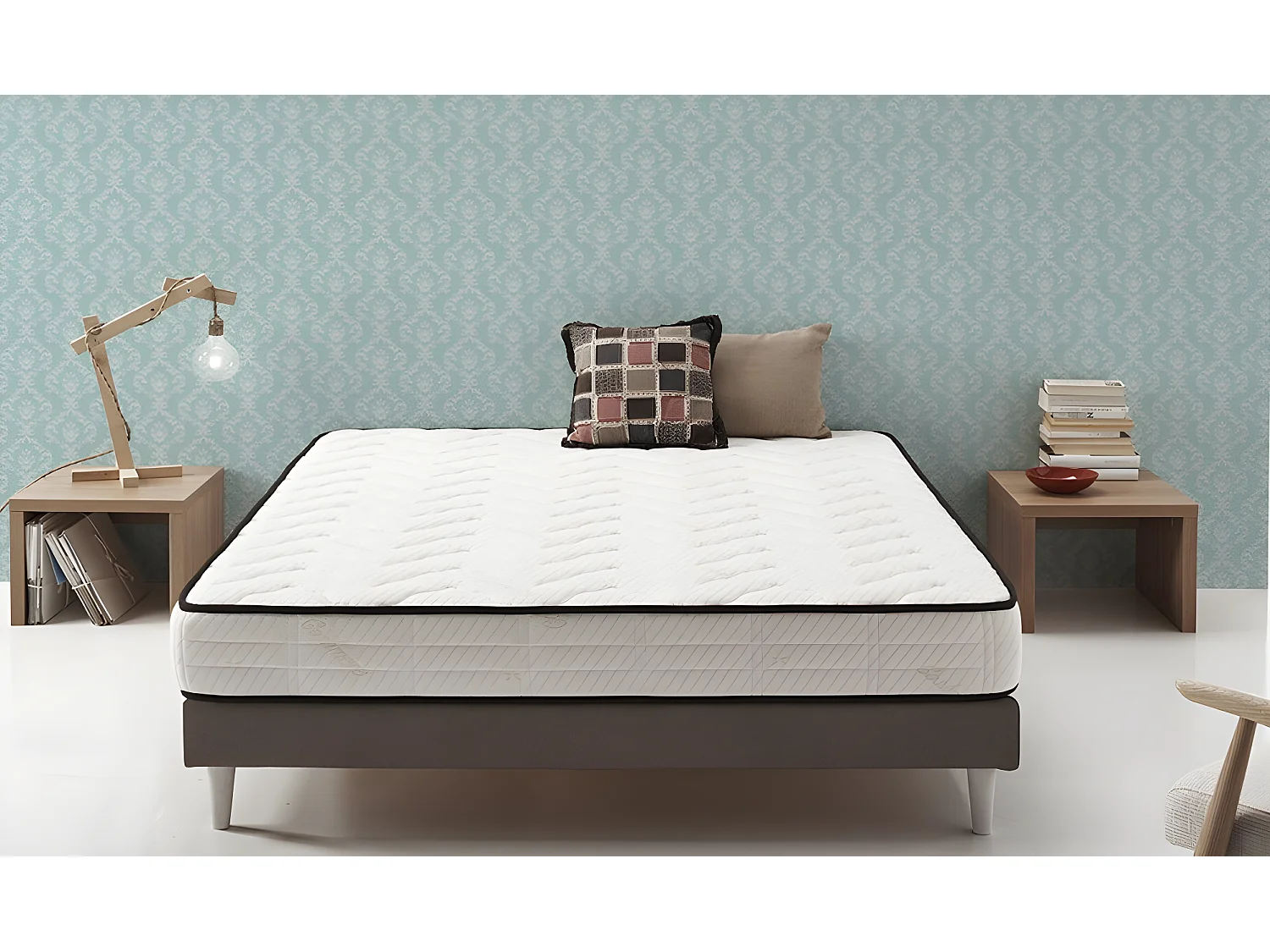 Matelas à mémoire de forme 135x180 Cachemire de luxe Hauteur 15 cm +/-2 Fermeté moyenne-élevée.