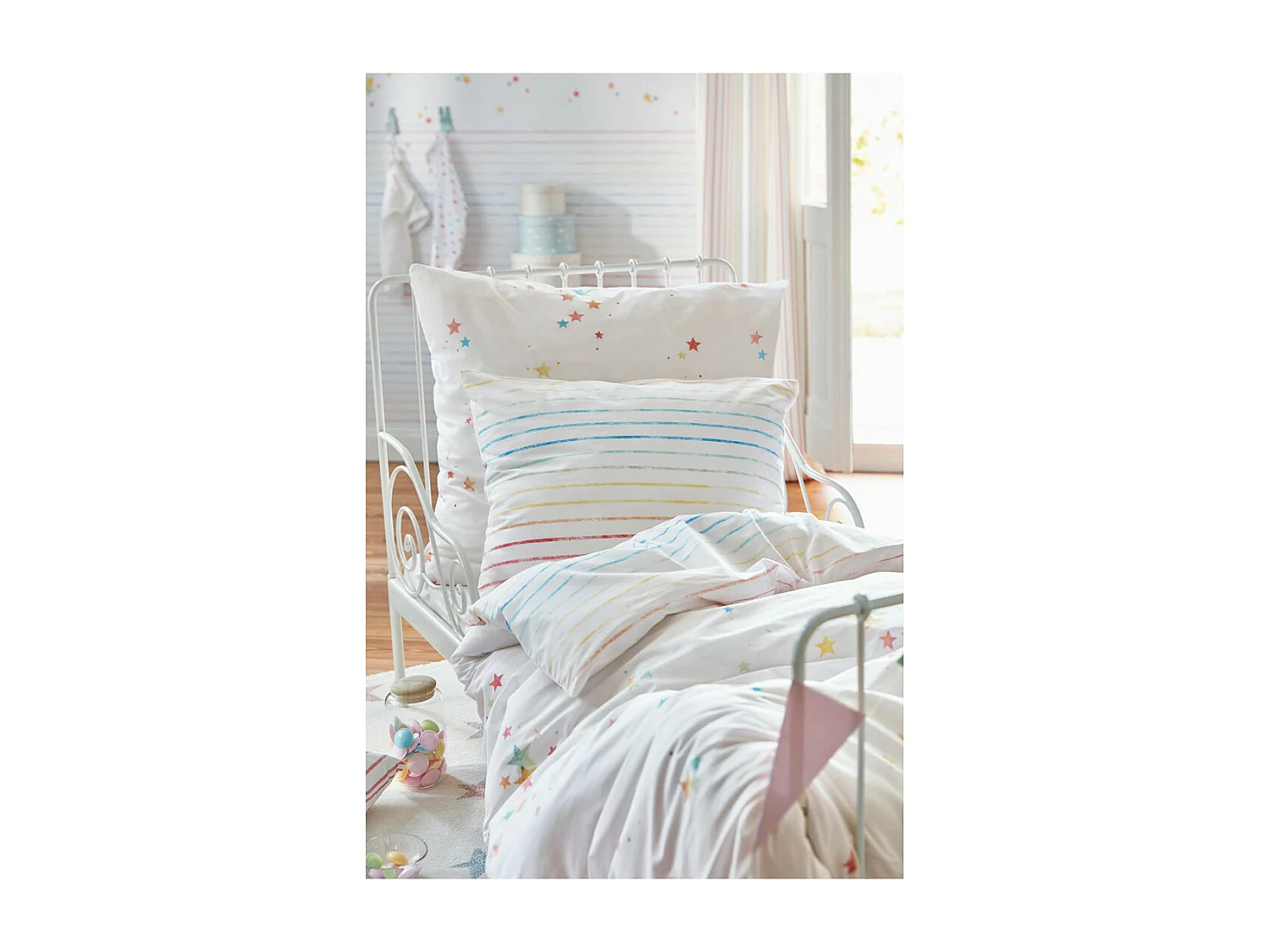 Tapis pour chambre enfant étoilé blanc Jonne Esprit Home Rectangulaire Enfant Tissé