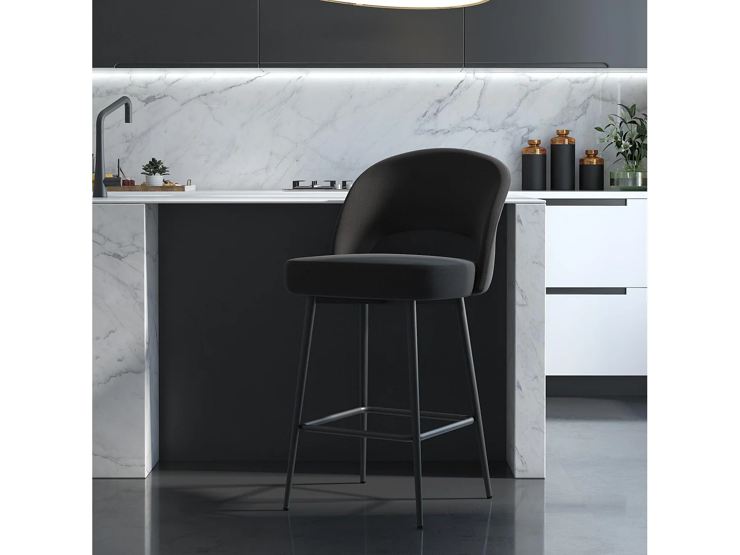 Sgabello alto in velluto nero