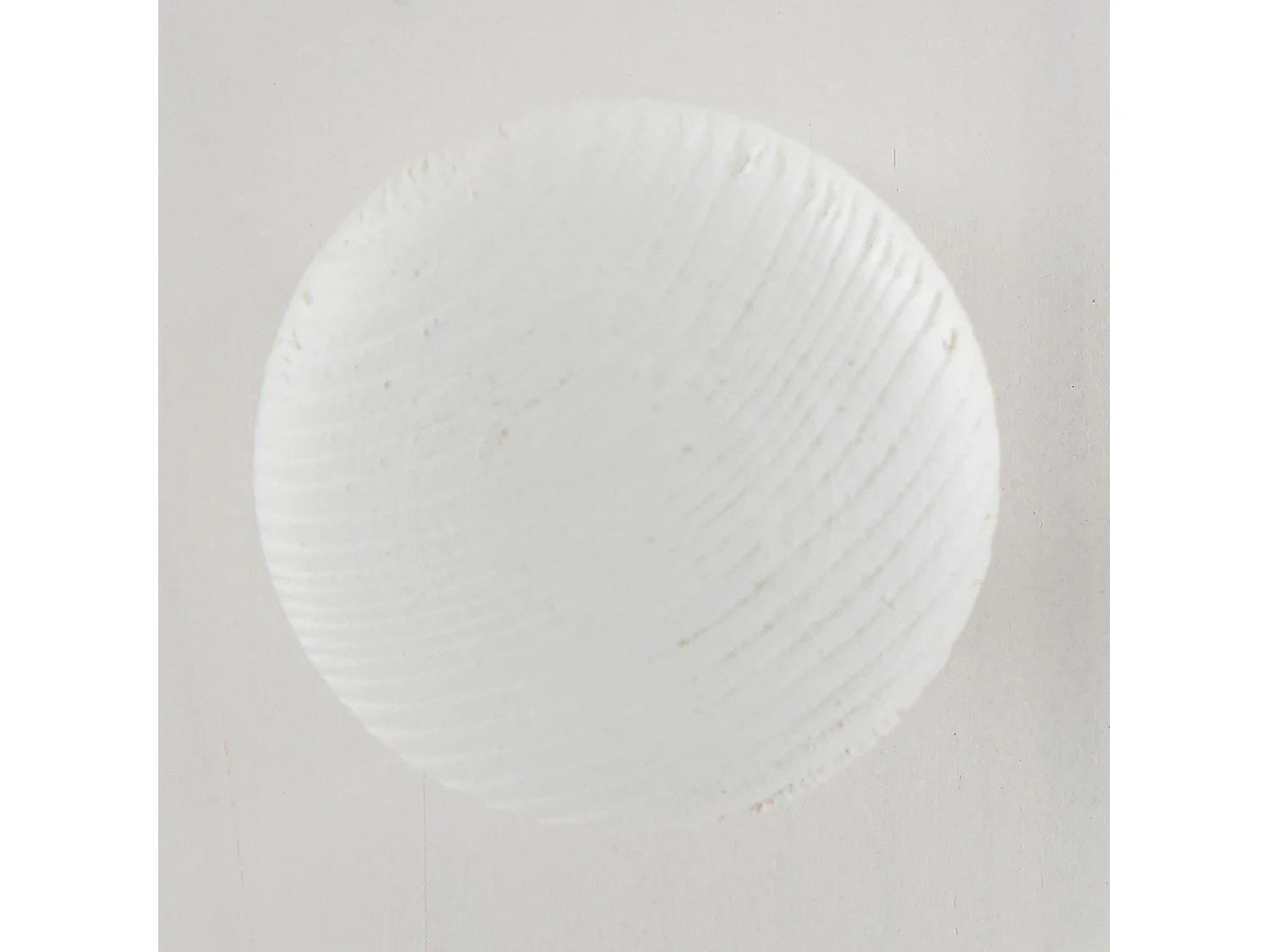 Credenza bassa con 2 ante e 1 ripiano in pino bianco