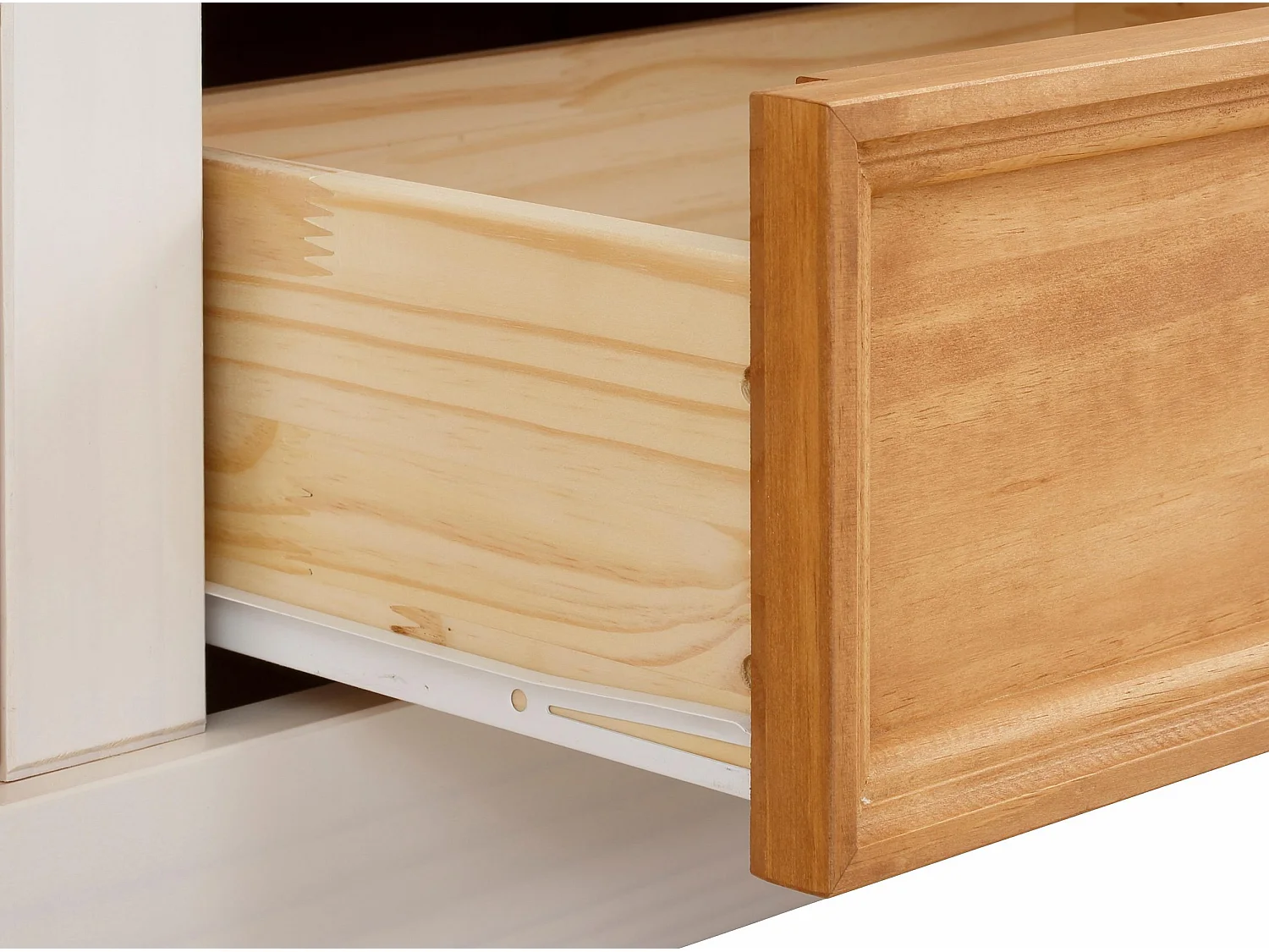 Credenza bassa con 3 cassetti in pino bianco e cera macchiata