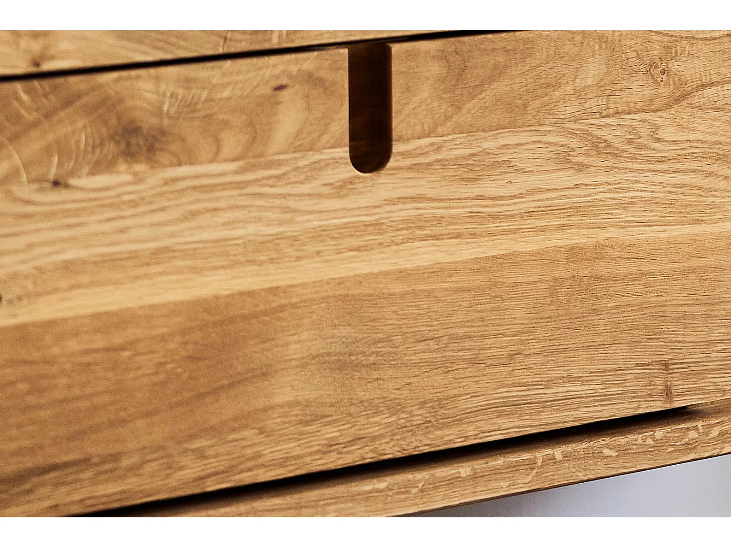 POLA - TV-Möbel mit Schubladen aus Wildeiche naturgeölt