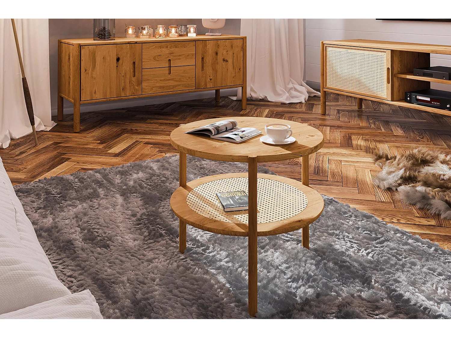 POLA - Hoher Couchtisch mit Rattan aus Wildeiche, naturgeölt Φ70