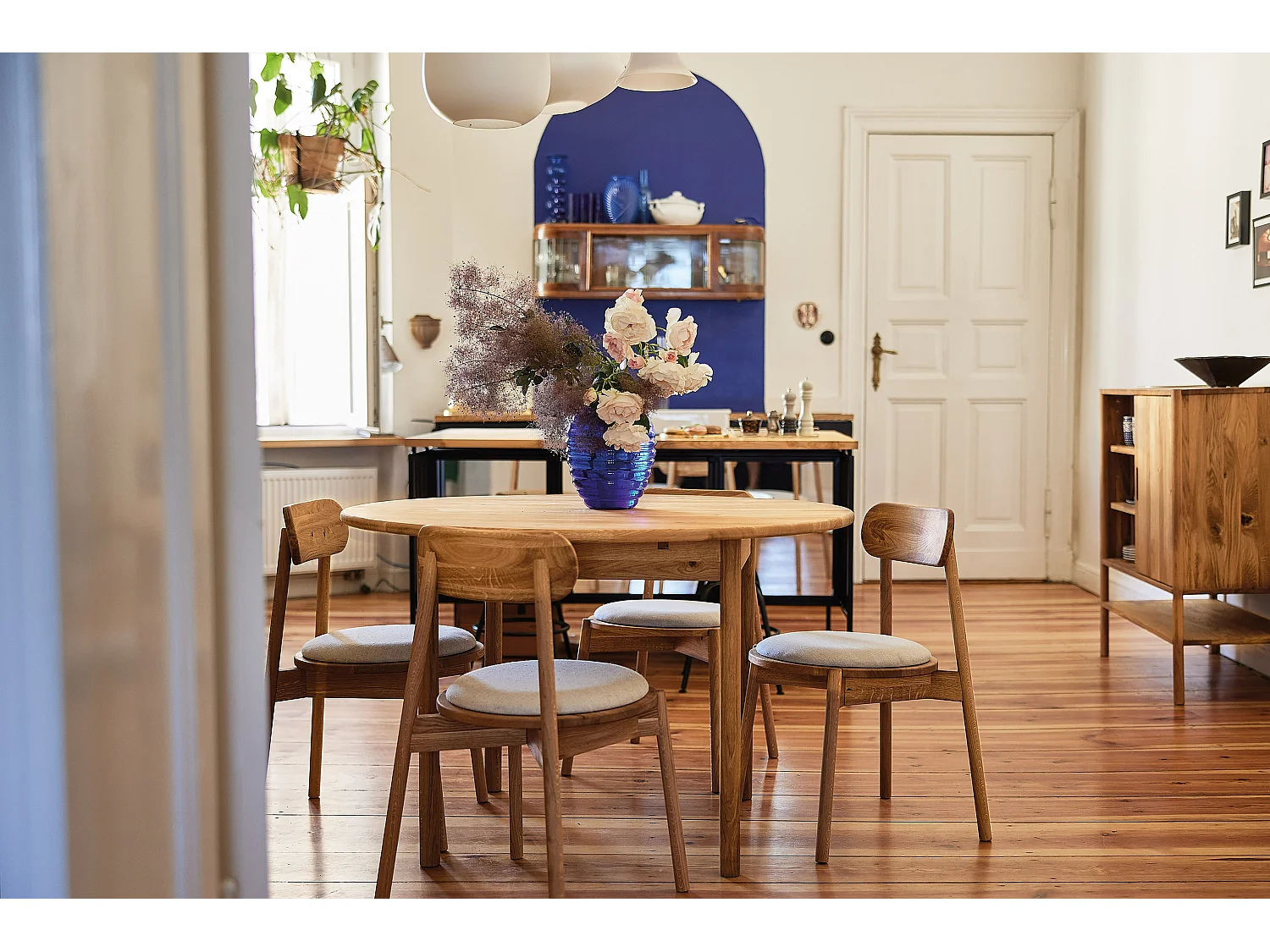 POLA - Runder Tisch mit Ausziehfunktion aus Wildeiche, naturgeölt Φ100