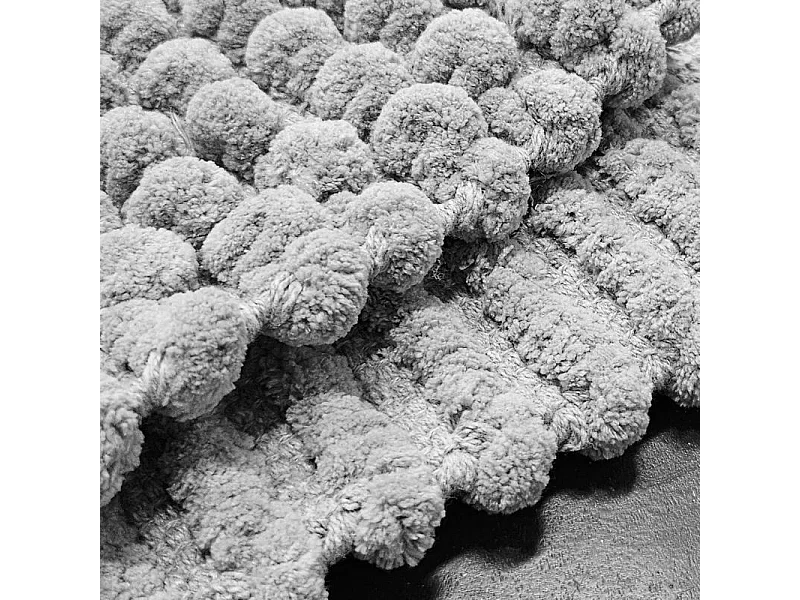 Lot 2 tapis de salle de bain 40 x 60 cm mini pompon gris - MARIE