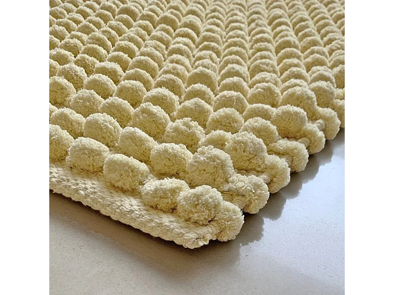 Lot 2 tapis salle de bain 40 x 60 cm pompon jaune clair - MARIE