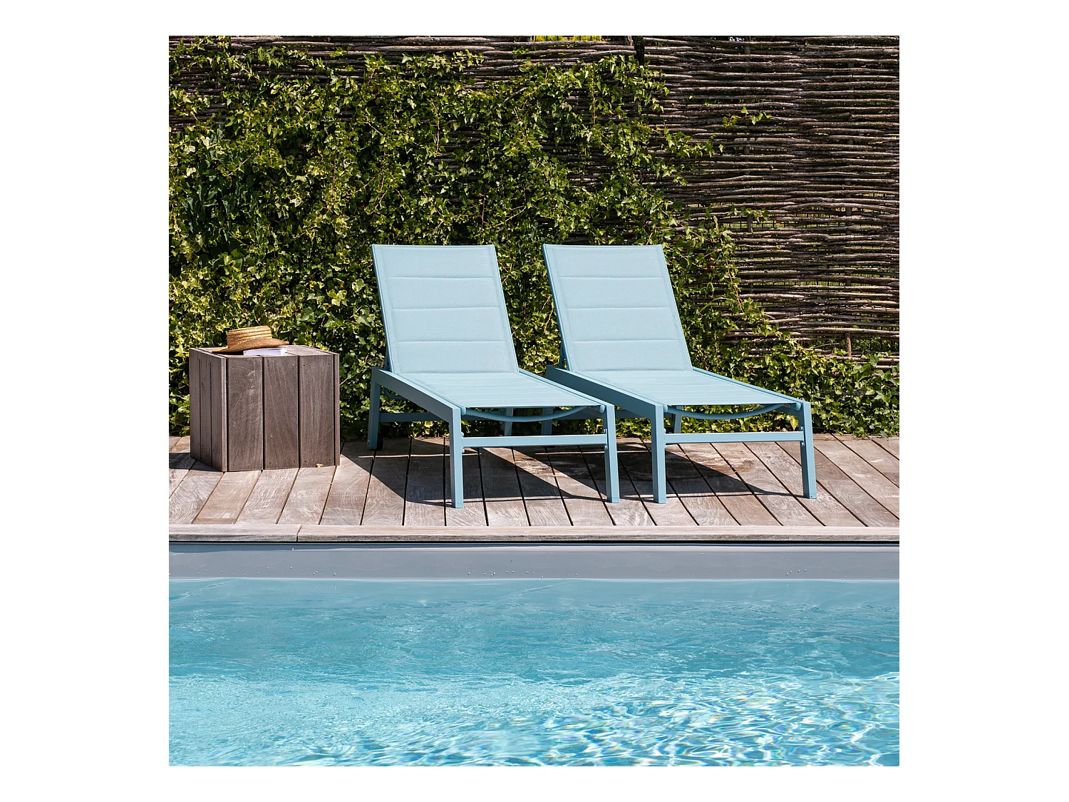Lot de 2 bains de soleil BARBADOS en textilène bleu clair - aluminium bleu clair - HAPPY GARDEN