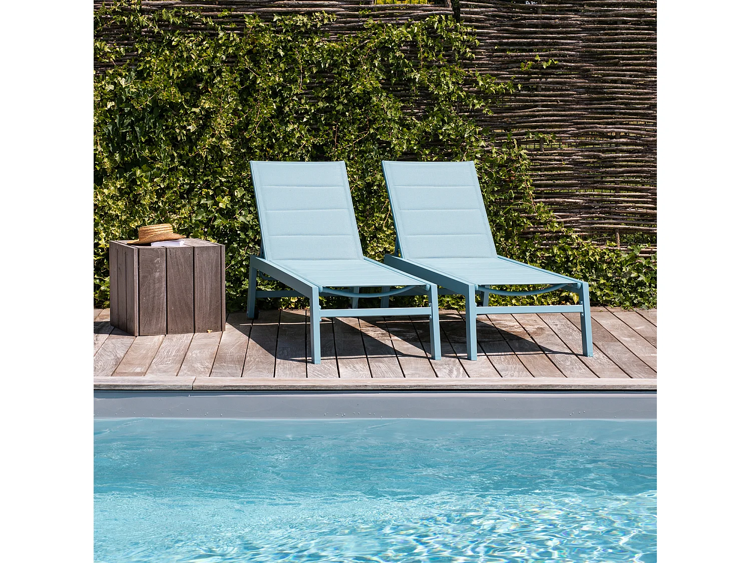 Lot de 2 bains de soleil BARBADOS en textilène bleu clair - aluminium bleu clair - HAPPY GARDEN